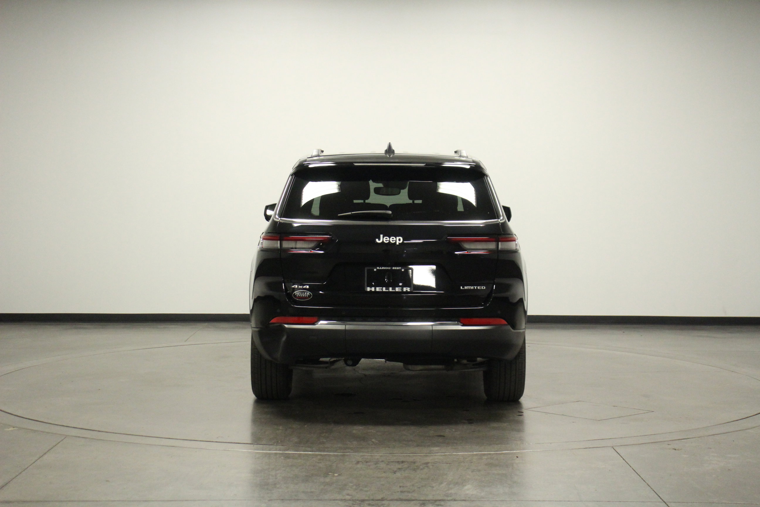 2024 Jeep Grand Cherokee Limited photo 4