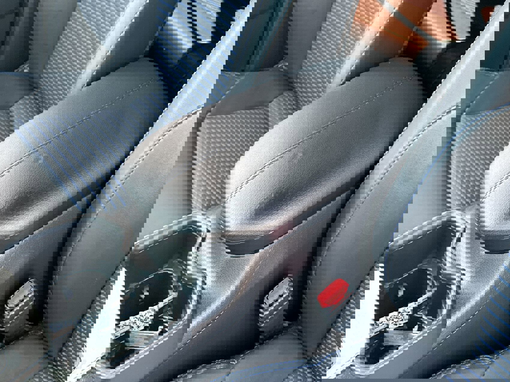 2022 Toyota RAV4 Hybrid XSE photo 19