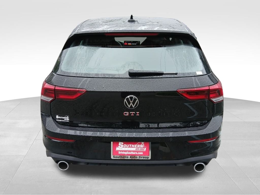 2025 Volkswagen Golf GTI SE photo 4