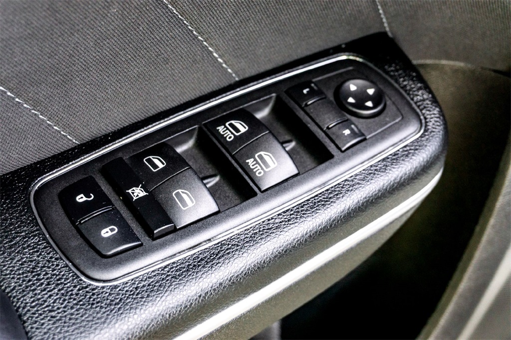 2023 Dodge Charger SXT photo 10