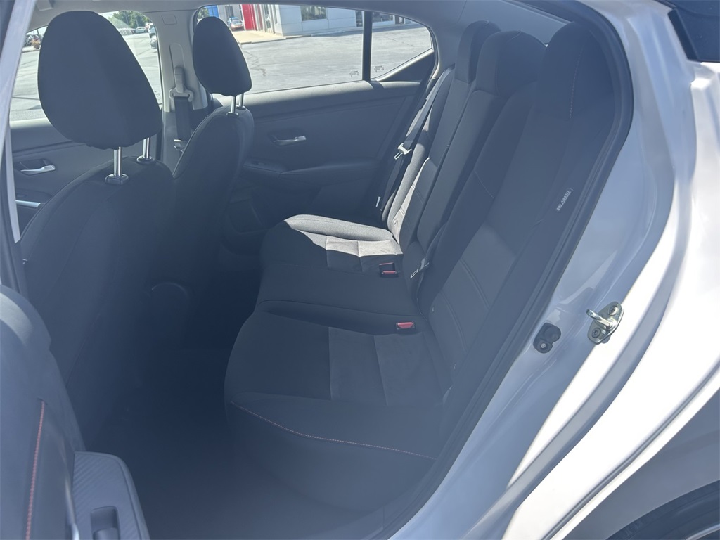 2025 Nissan Sentra SR photo 9