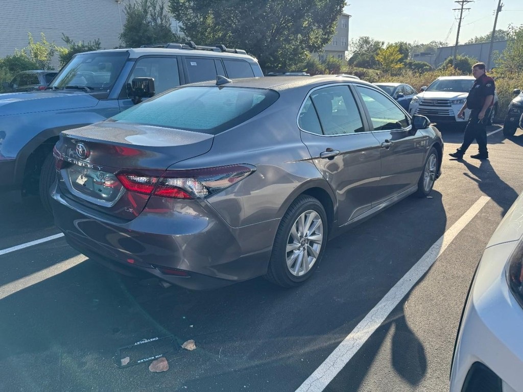 2023 Toyota Camry LE photo 2