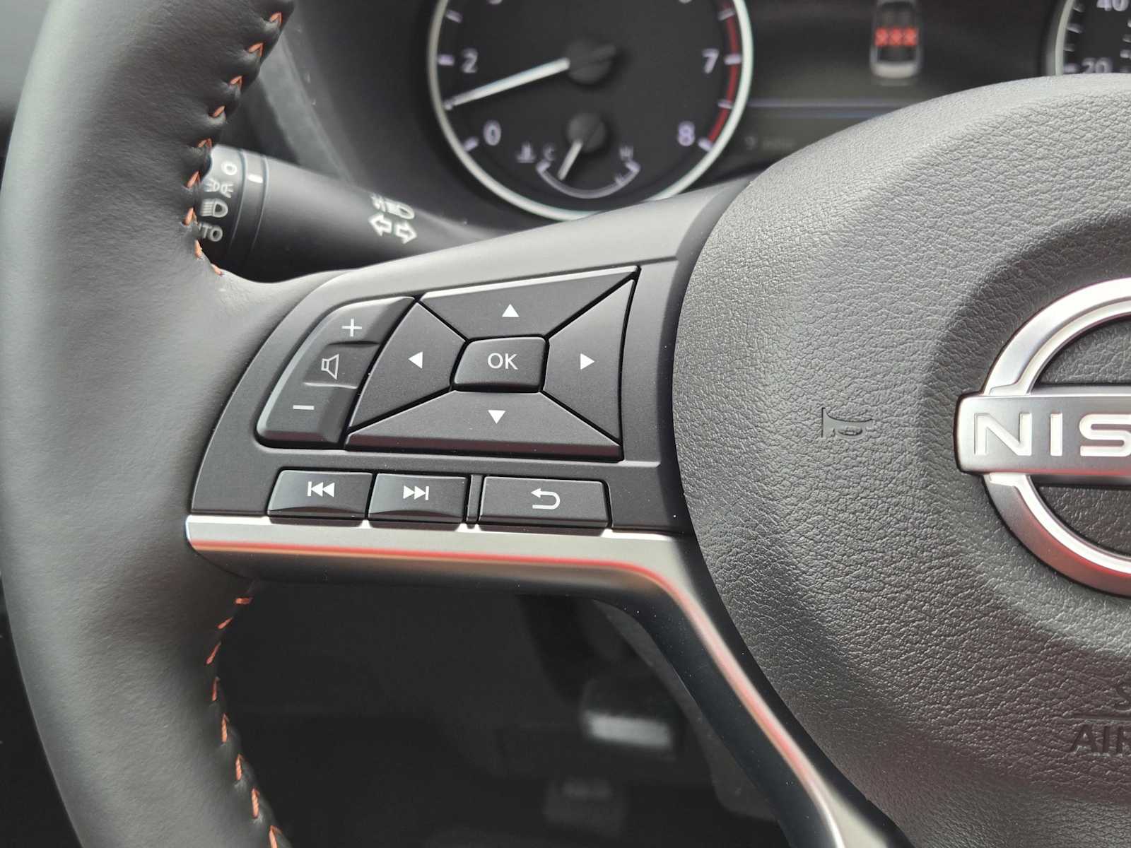 2025 Nissan Sentra SR photo 21