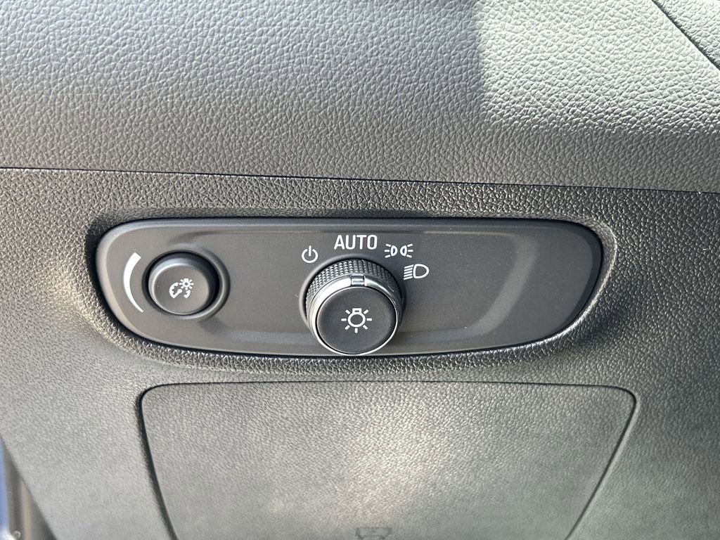 2026 Buick Encore GX Sport Touring photo 4
