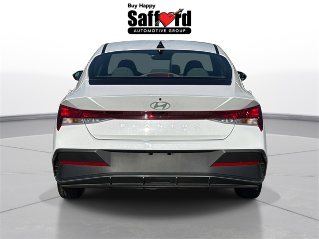 2025 Hyundai Elantra SE photo 6