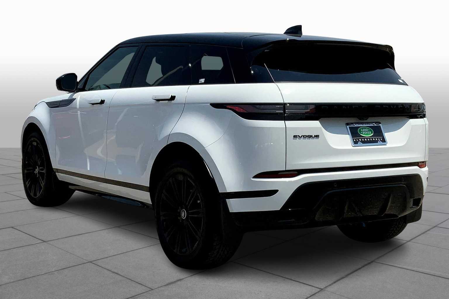 2026 Land Rover Range Rover Evoque Dynamic SE photo 11