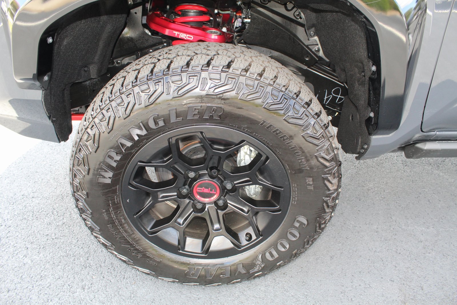 2025 Toyota Tacoma TRD Pro 4x4 photo 32