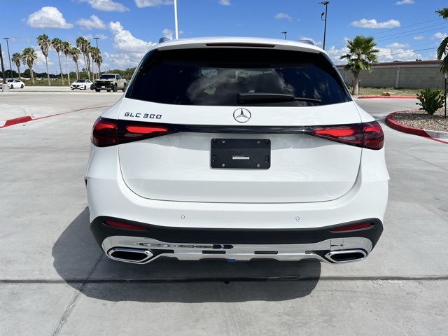 2026 Mercedes Benz GLC 300 photo 4