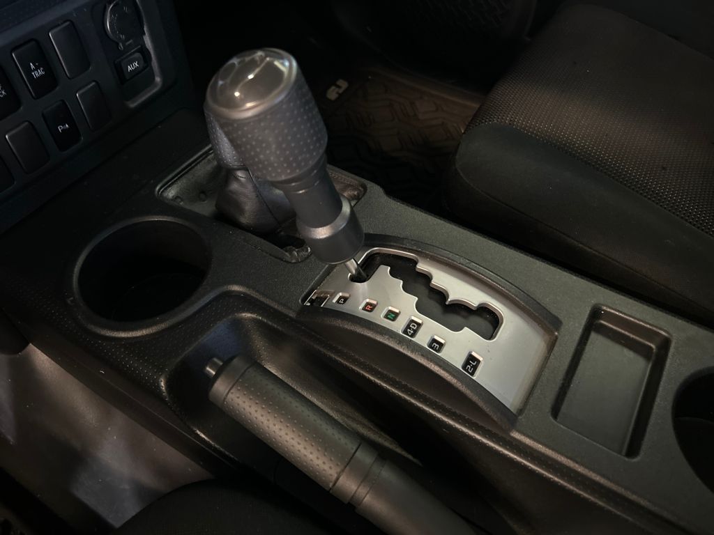 2007 Toyota FJ Cruiser Base photo 14