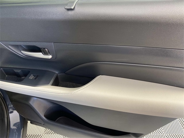 2024 Toyota Highlander Hybrid XLE photo 23