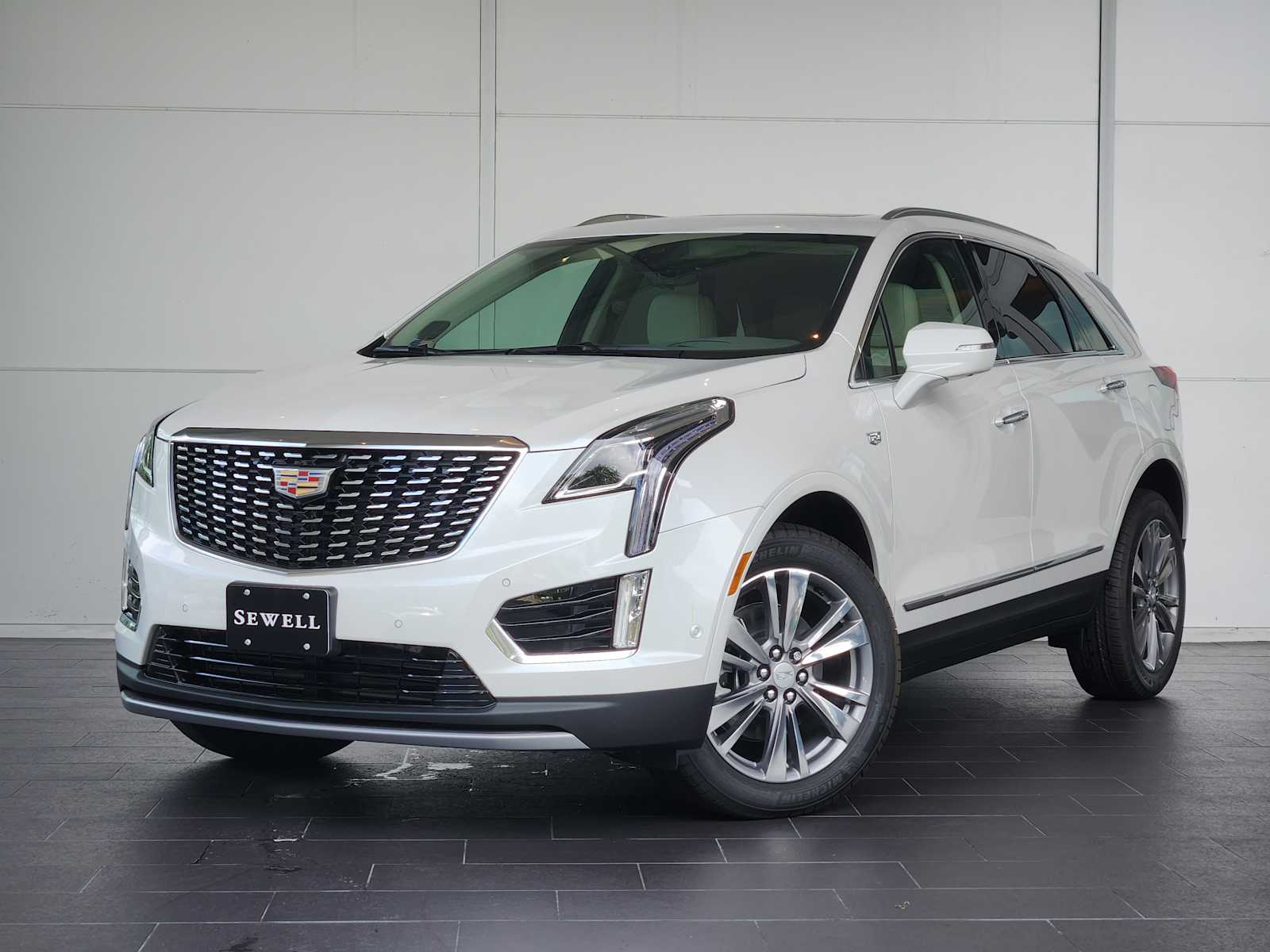 2025 Cadillac XT5 Premium Luxury's photo