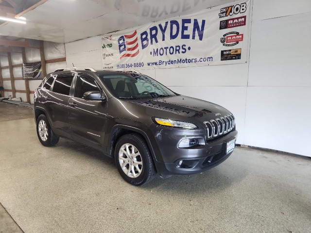 Used 2014 Jeep Cherokee Latitude with VIN 1C4PJMCB0EW246177 for sale in Beloit, WI