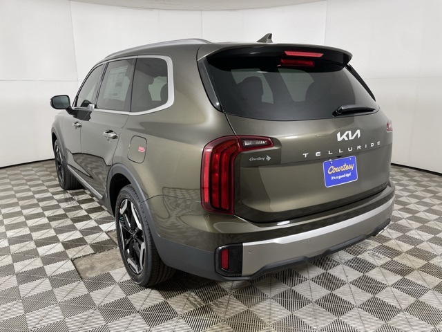 2025 Kia Telluride S photo 2