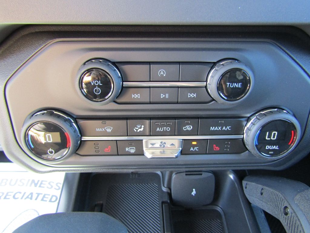 2025 Ford Bronco Big Bend photo 24