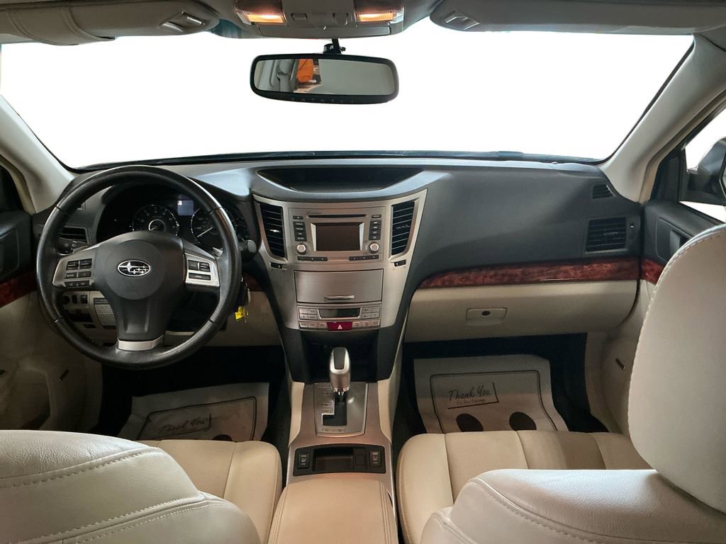 2012 Subaru Outback 2.5i Limited photo 9