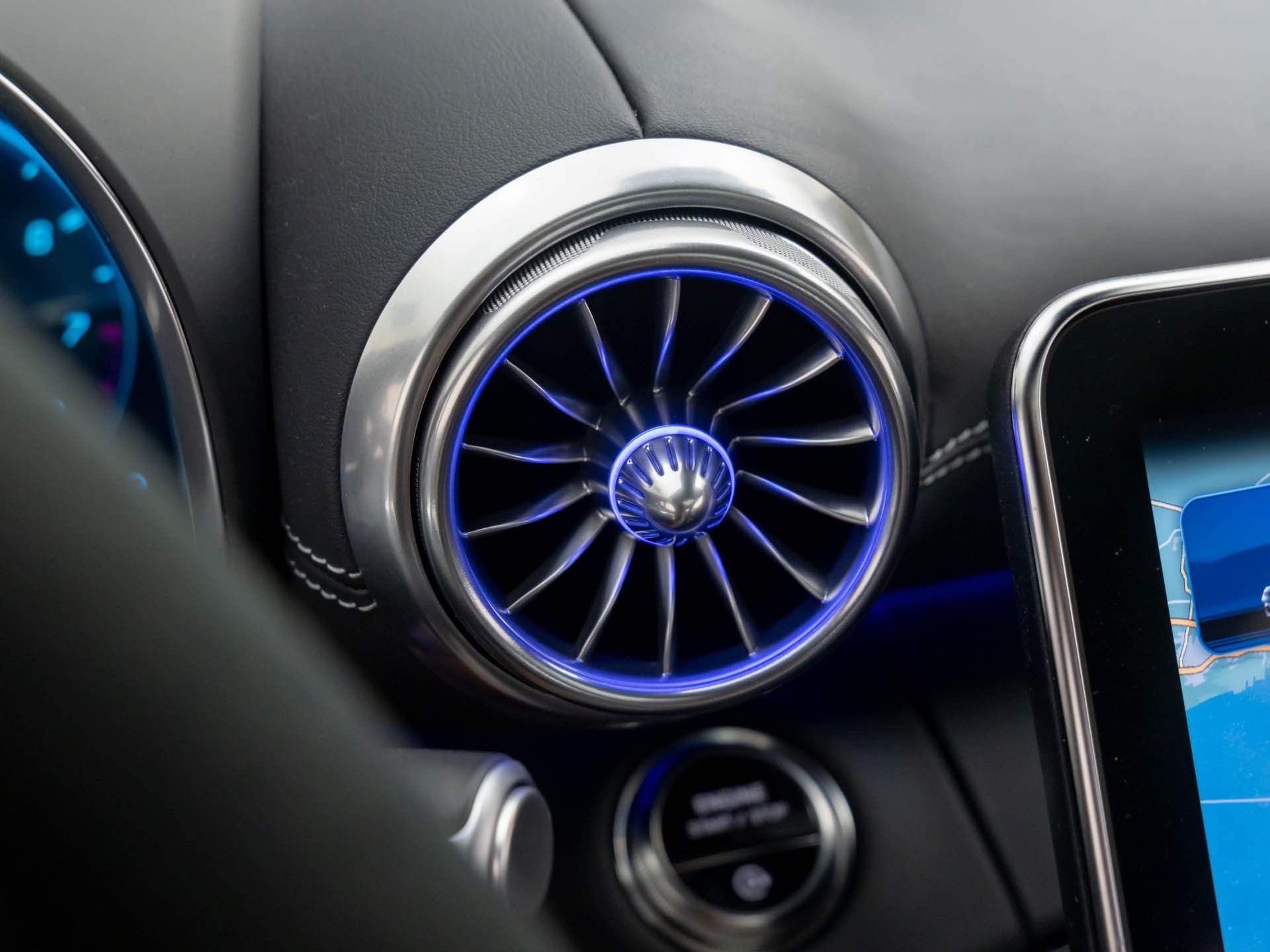2026 Mercedes Benz AMG GT photo 29