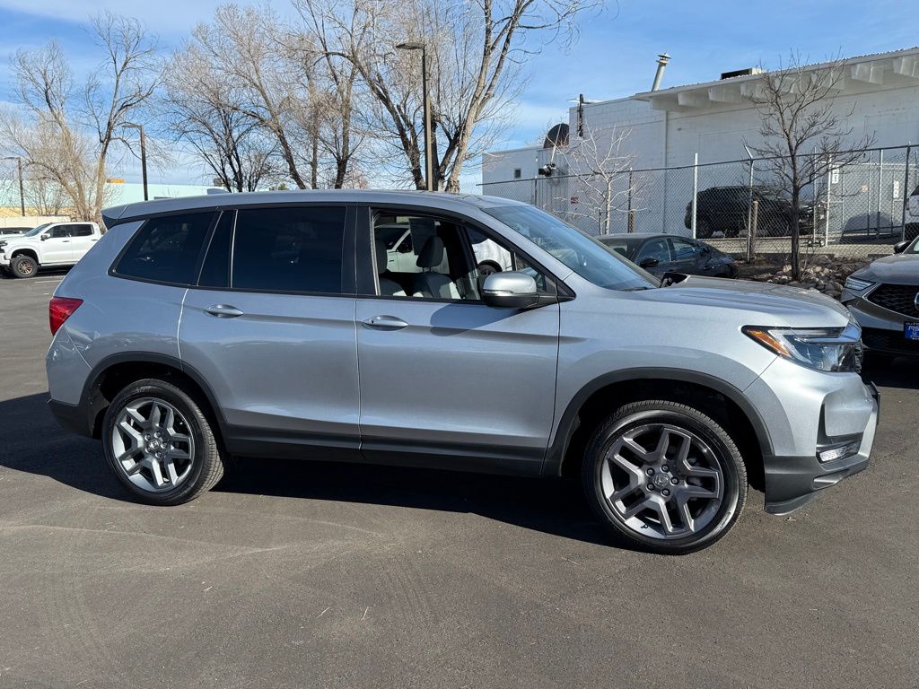 2023 Honda Passport EX-L photo 3