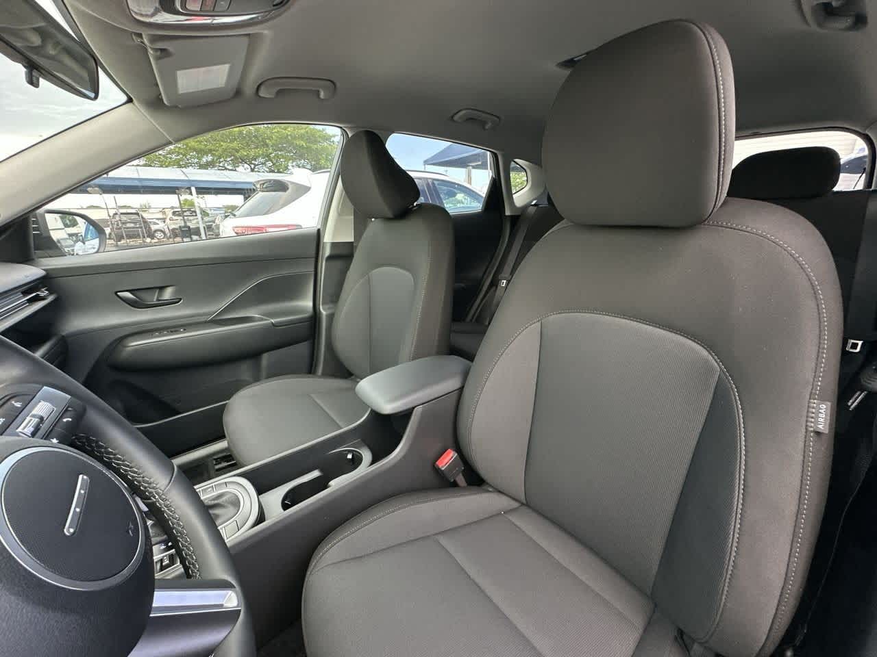2026 Hyundai Kona SEL photo 14