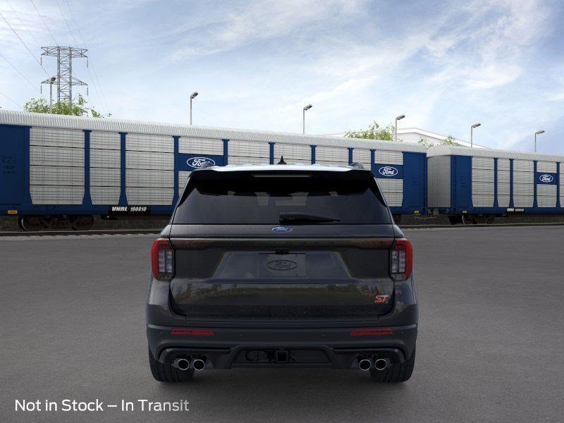 2025 Ford Explorer ST photo 7