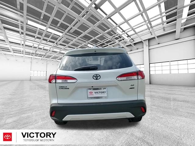 2024 Toyota Corolla Cross LE photo 4