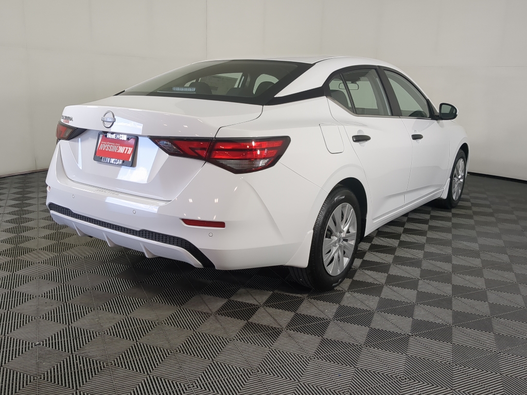 2025 Nissan Sentra S photo 8