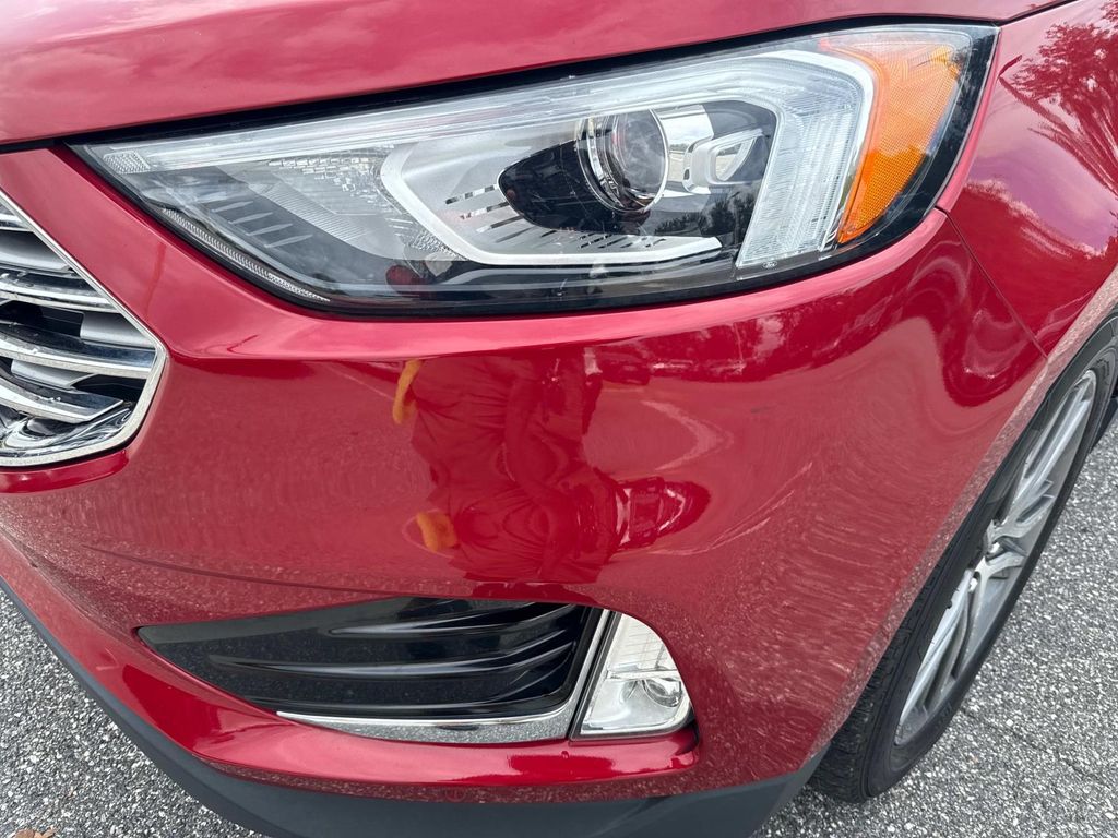 2020 Ford Edge Titanium photo 9