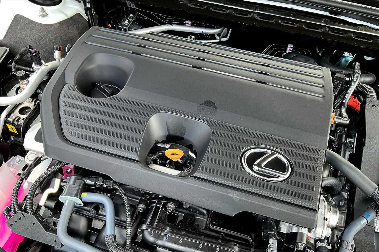 2025 Lexus ES 300h Premium photo 18