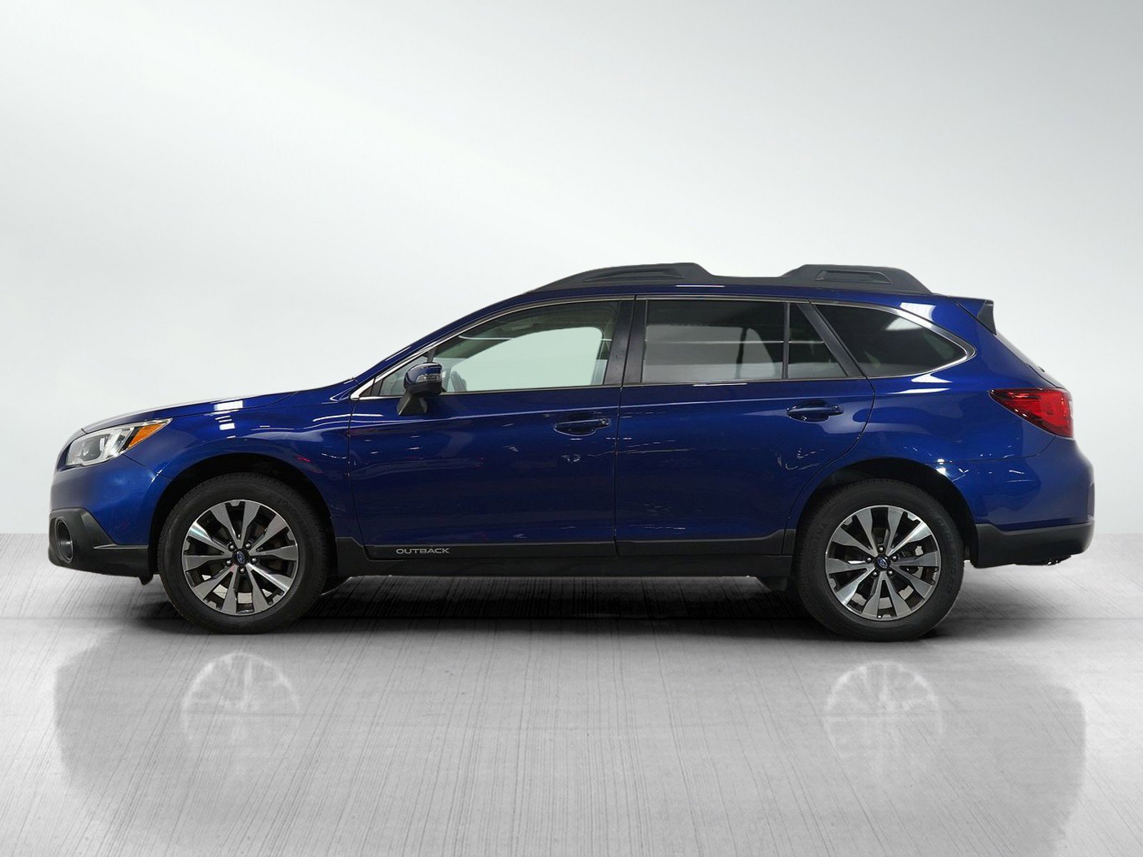 Used 2016 Subaru Outback Limited with VIN 4S4BSENC6G3208889 for sale in Burnsville, Minnesota