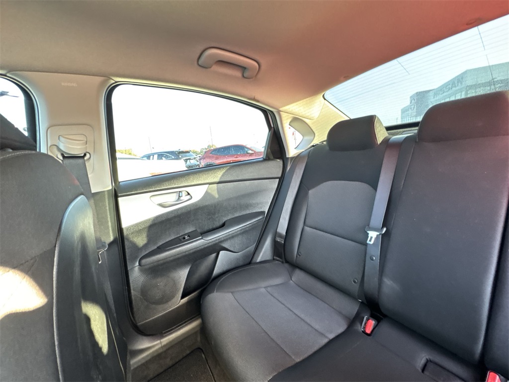 2024 Kia Forte LXS photo 12