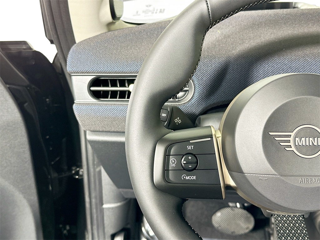 2025 Mini Cooper Hardtop photo 13