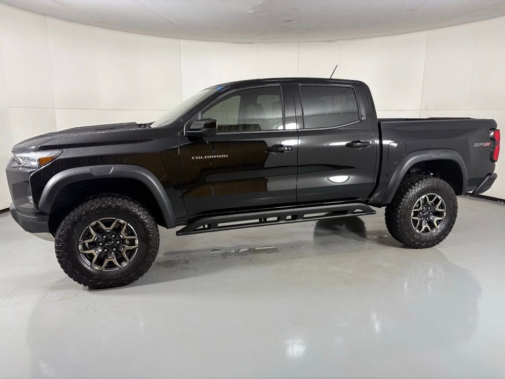 2026 Chevrolet Colorado ZR2 photo 3