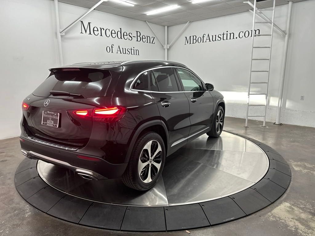 2025 Mercedes Benz GLA 250 photo 26