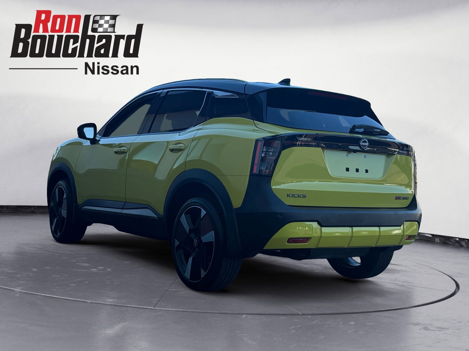 2025 Nissan Kicks SR photo 4