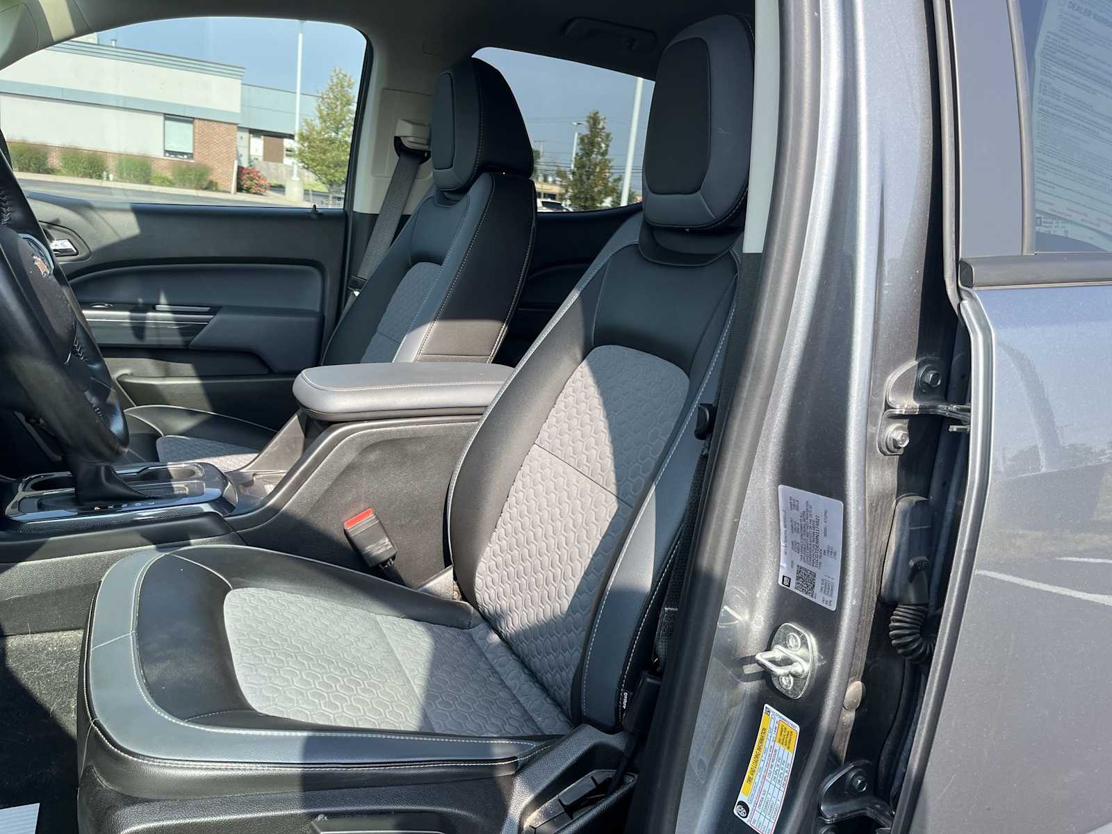 2022 Chevrolet Colorado Z71 photo 11