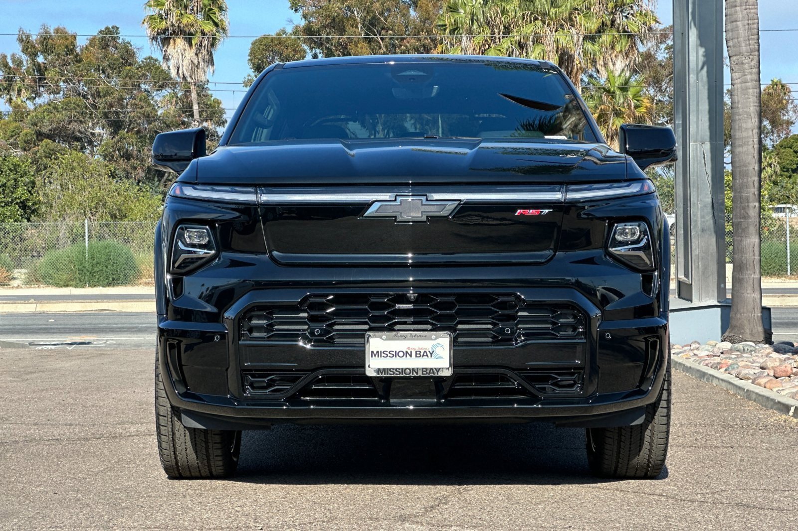 2024 Chevrolet Silverado EV RST photo 6
