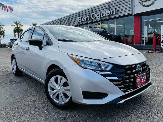 2025 Nissan Versa Sedan