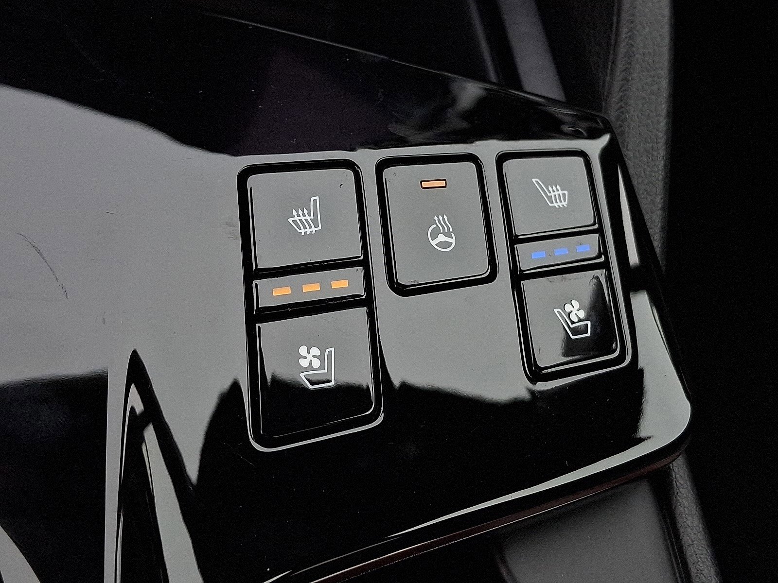 2025 Kia Sportage Plug-In Hybrid X-Line Prestige photo 9