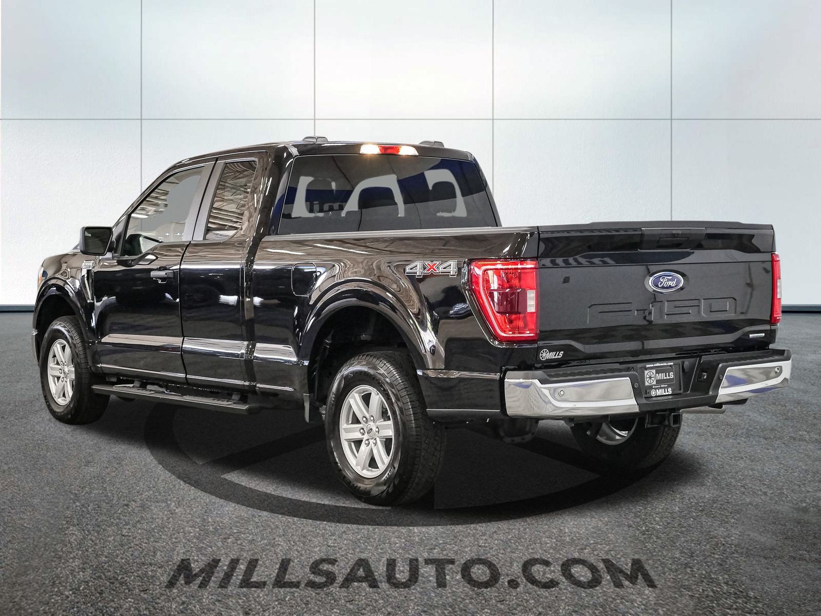 2022 Ford F-150 XLT photo 2