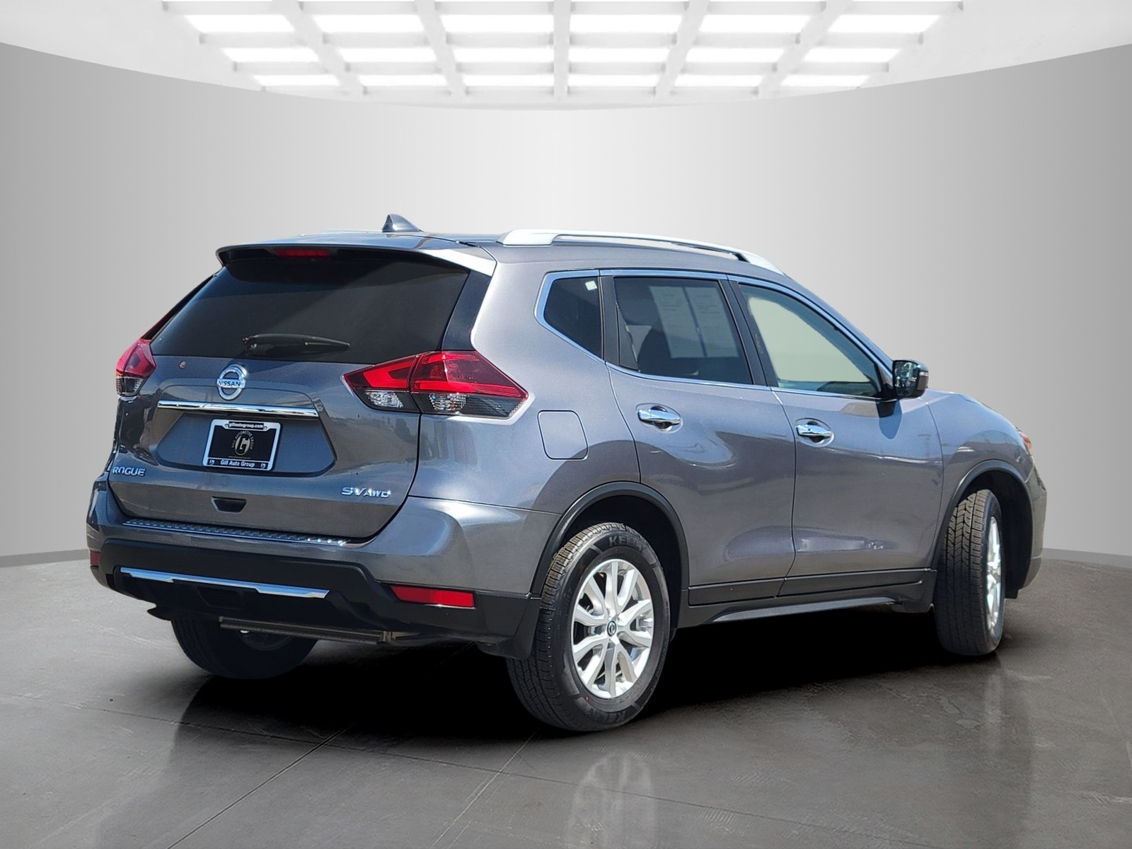2018 Nissan Rogue SV photo 4