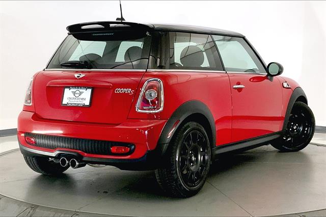 2010 Mini Cooper S photo 11