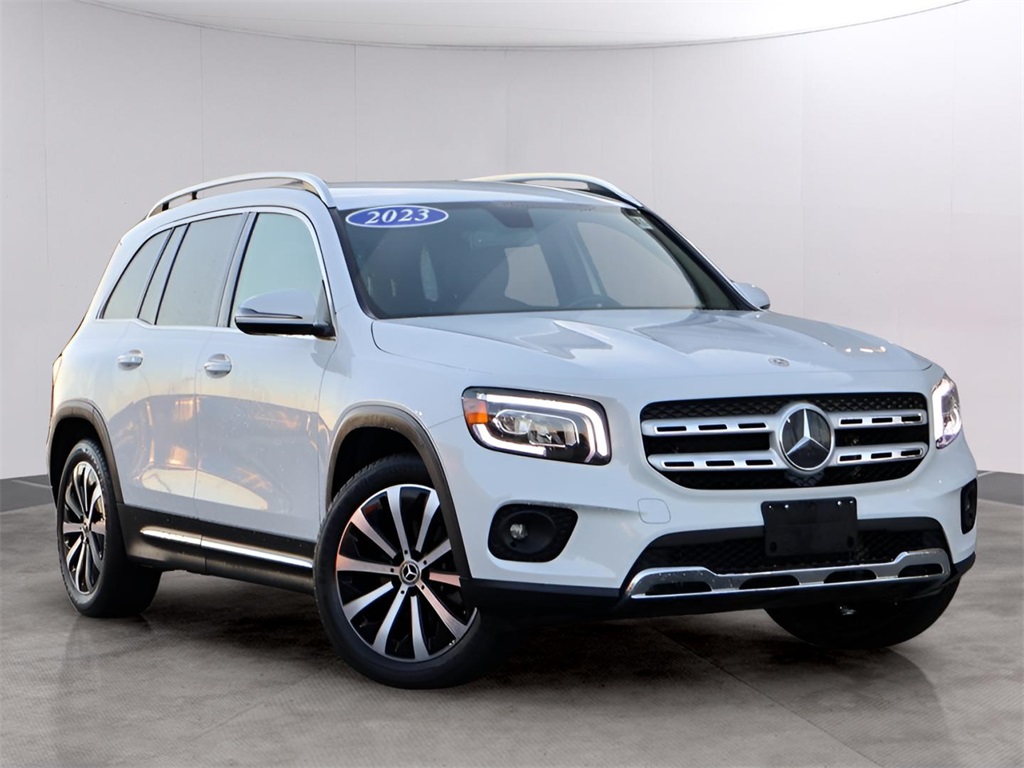 2023 Mercedes-Benz GLB Base's photo
