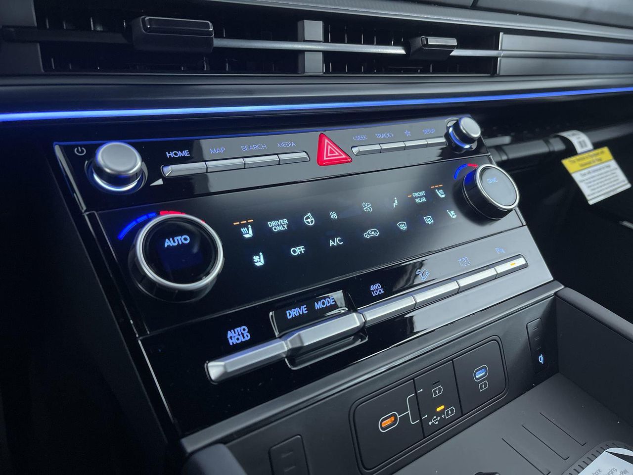 2026 Hyundai Santa Fe Calligraphy photo 18
