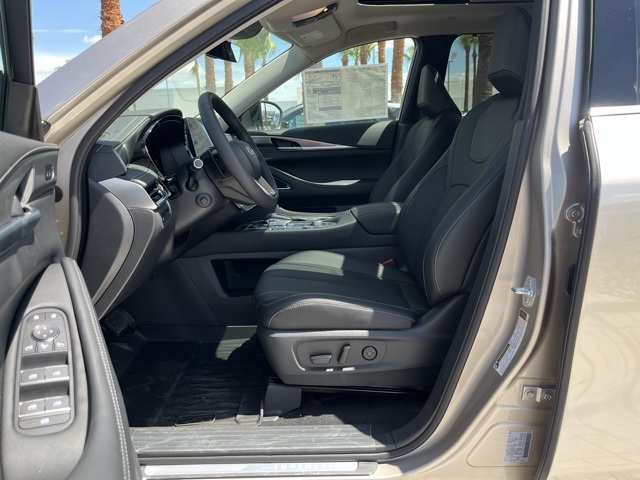 2026 Infiniti QX60 Luxe photo 11