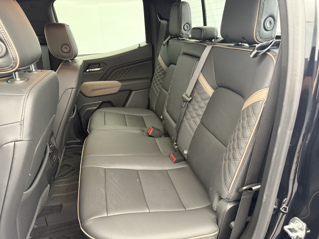 2024 Gmc Canyon Denali photo 53