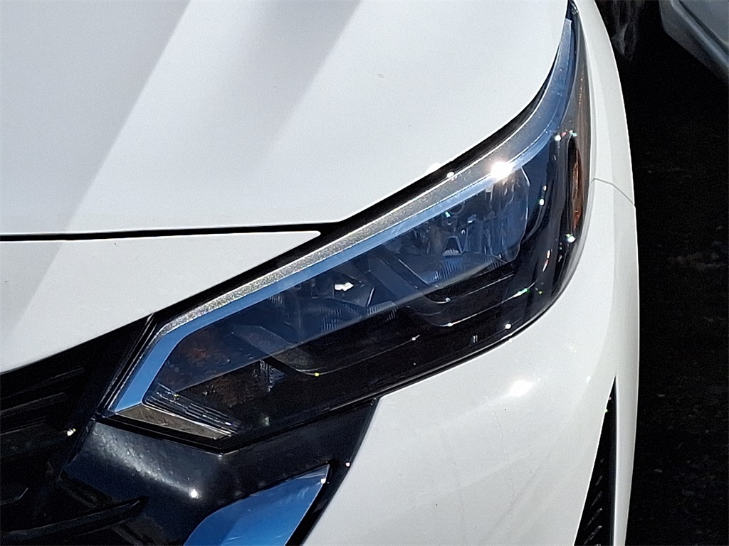 2025 Nissan Sentra SV photo 4