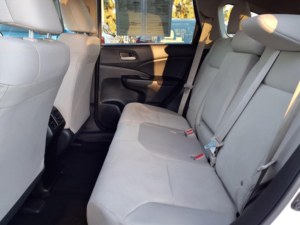 2015 Honda CR-V LX photo 10