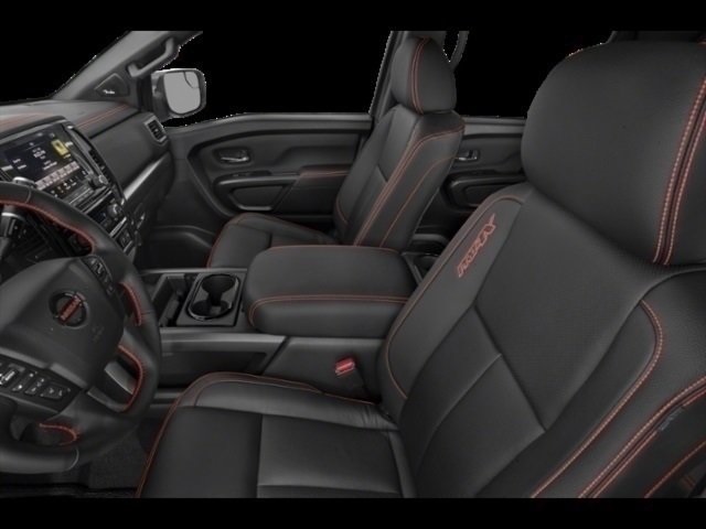 2021 Nissan Titan Crew Cab PRO-4X photo 2