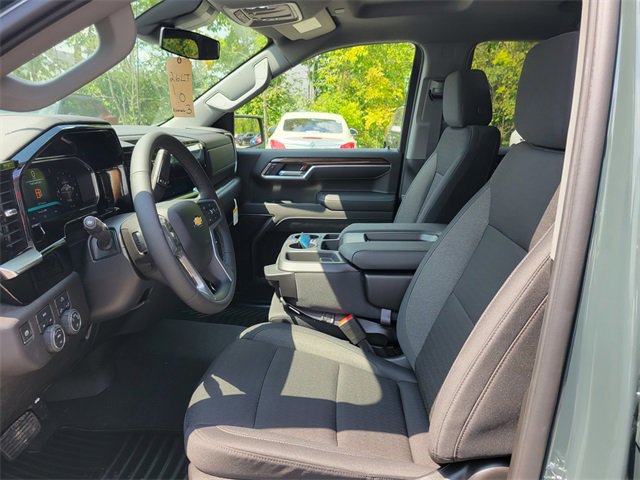 2026 Chevrolet Silverado 1500 LT photo 13