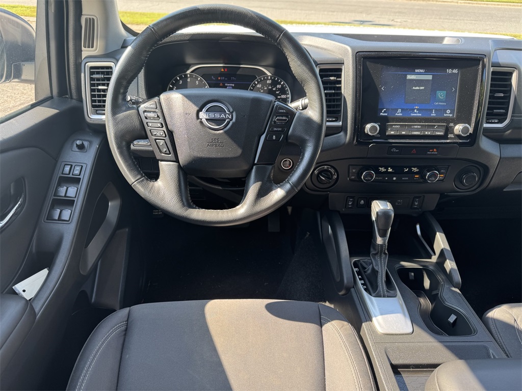 2024 Nissan Frontier SV photo 14