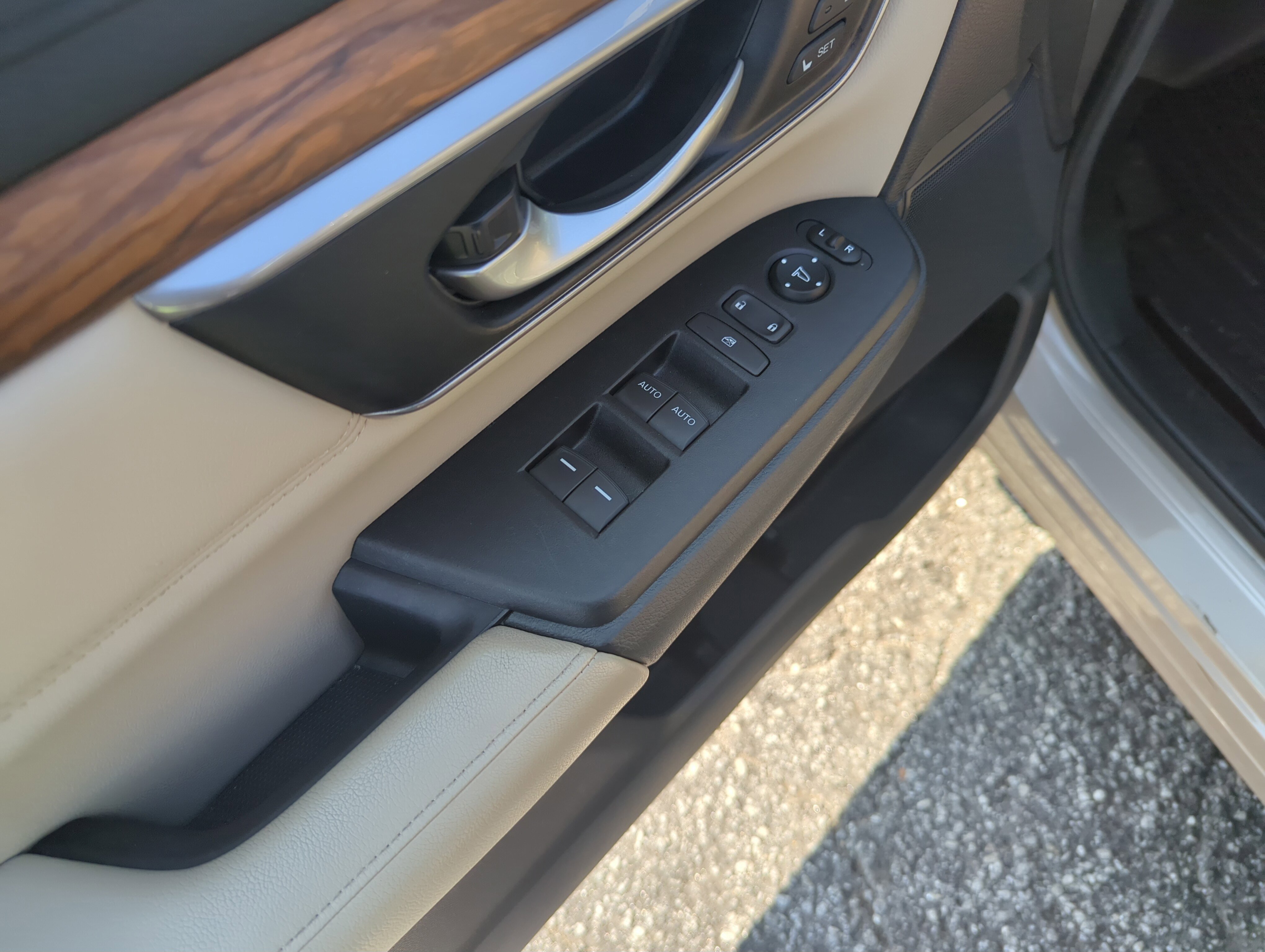 2017 Honda CR-V EX-L photo 9